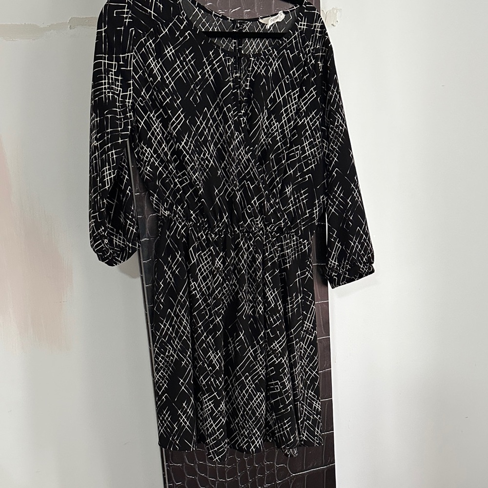 Lush Black and White Geometric Long Sleeve Dress